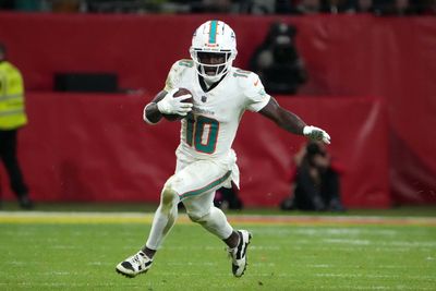 WATCH: Dolphins WR Tyreek Hill mic’d up for first game vs. Chiefs