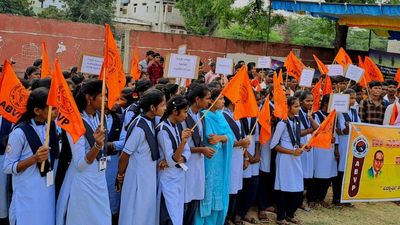 ABVP condemns State govt. for failure to release scholarship amount to students