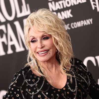Dolly Parton on Inspiring Girls and Women to Be Themselves: "I Broke Boundaries Just By Being Myself"