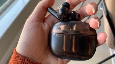 I tried Creative Labs’ next gen solid-state driver earbuds and they surprised me in 3 ways