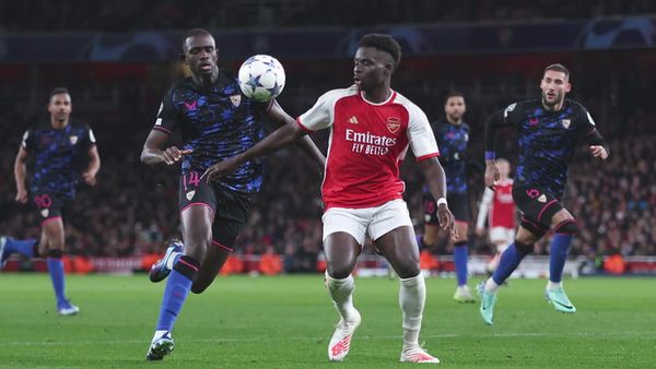 Bukayo Saka and Gabriel Martinelli lead charge as Arsenal plot quickest knockout route