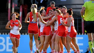 Swans to keep a lid on ahead of AFLW finals Suns clash