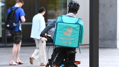 Delivery companies issue warning on workplace laws