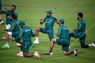 World Cup: Pakistan face uphill task, England aim for Champions Trophy qualification