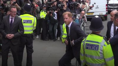 Prince Harry's phone hacking claims against Daily Mail publisher can go to trial, High Court rules