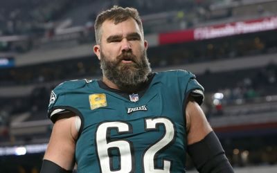 Jason Kelce got roasted by Chicago’s Weiner Circle sign: ‘Welcome Taylor’s boyfriend’s brother’