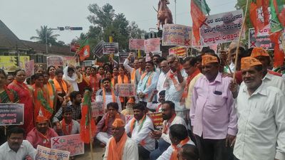 BJP stages protest against GO asking farmers to pay partial cost of power connection