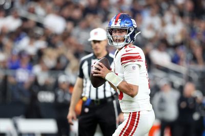 Giants’ Mike Kafka praises Tommy DeVito’s weekly improvements