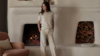 Homecourt, Courteney Cox's fragrance line, has a new scent that gives us all the warm and cozy vibes