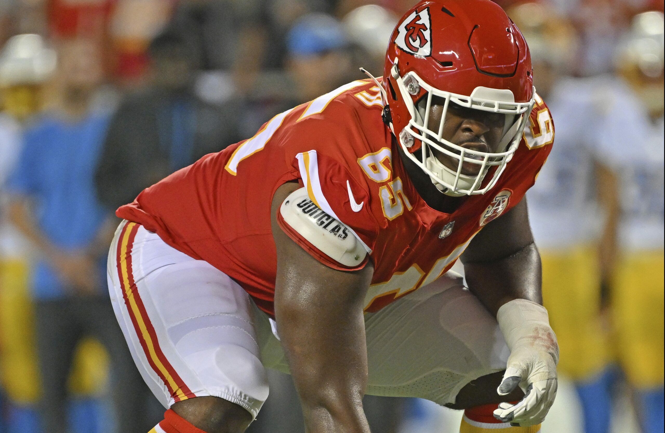 Chiefs OL Trey Smith has NFL’s longest snap streak…