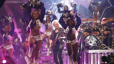"Thank you lovely DCC ladies. What a blast!": watch Queen perform Fat Bottomed Girls with the Dallas Cowboys Cheerleaders
