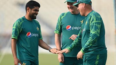 ‘Mission near impossible’ for Pakistan; England eyes CT spot