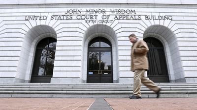 An appeals court sets a January deadline for a new Louisiana congressional map