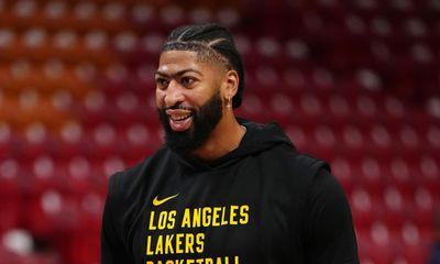 Anthony Davis and Jaxson Hayes upgraded to probable for Lakers-Suns game
