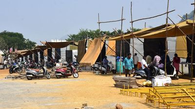 DGP directs Police Commissioners, SPs to step up vigil on illegal firecracker stalls, traders