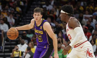 Austin Reaves to come off the bench; Cam Reddish will start vs. Suns