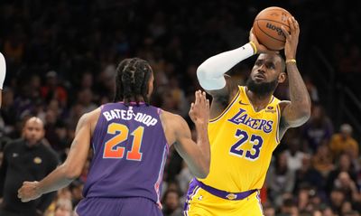 Lakers player grades: L.A. gets a much-needed win over the Suns