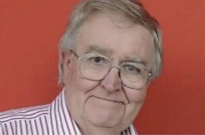 Tributes pour in for former BBC and STV journalist Colin MacKay
