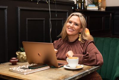 Meet the women who are ditching the corporate rat race to become a ‘Snail Girl’ with a ‘lazy girl job’