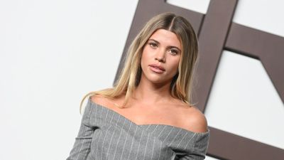 Sofia Richie makes her bedroom look more expensive and elegant using these simple quiet luxury additions