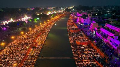 Ayodhya deepotsav sets Guinness record; Uttar Pradesh CM, Governor attend