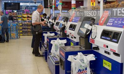 Unexpected human at the till: cashiers are making a comeback