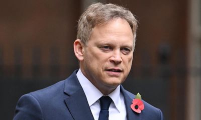Shapps accuses Labour of ‘playing politics’ over Braverman protest comments