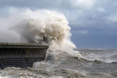 Storm Debi forecast to bring gale force winds to parts of UK