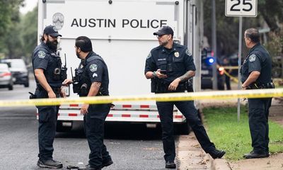 Texas: two hostages dead and police officer killed during rescue attempt