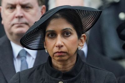 Braverman attacks ‘sick’ antisemitic chants as police charge seven over protests