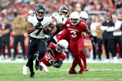 Falcons RB Bijan Robinson finds the end zone vs. Cardinals