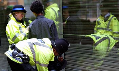 England stop and search pilot scheme does not cut violence, thinktank finds