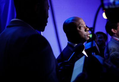 Tim Scott staffers say he didn’t tell them about dropping out of 2024 race