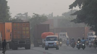 A day after Deepavali, air quality 'poor' in Kolkata, neighbourhood