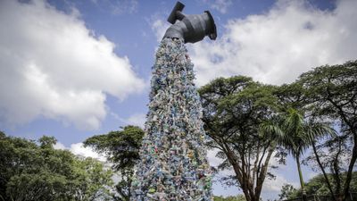 Negotiating an end to plastic pollution, with global treaty