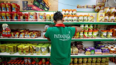 Govt. permits Patanjali Ayurveda to ship 20 MT of non-basmati rice as donation to Nepal for earthquake victims