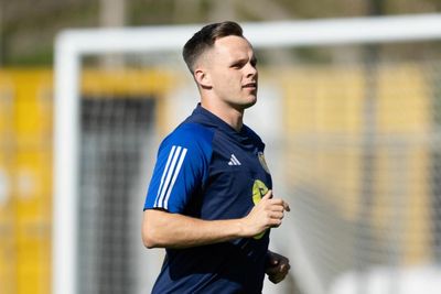 Lawrence Shankland called up to Scotland squad after Che Adams withdrawal