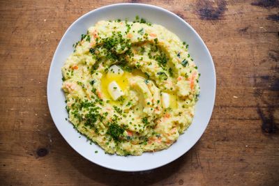 Non-traditional flavors boost one-note Thanksgiving squash, kale and mashed potatoes