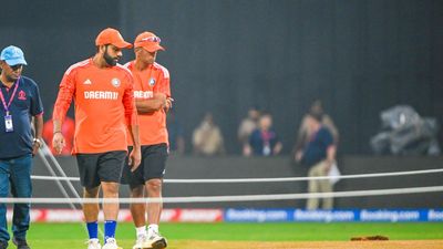 IND vs NZ semifinal | Wankhede Stadium pitch will be in focus; Dravid & co. inspect 22-yard strip