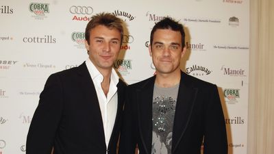How did Robbie Williams and Jonathan Wilkes meet and are they still friends?