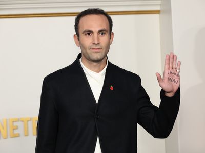 Dodi Fayed actor sends Israel-Gaza message at The Crown premiere