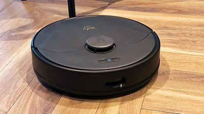 eufy Clean X8 Pro Robot Vacuum review: pet fluff and dander, solved