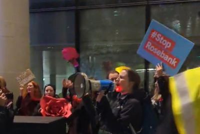 'Stop Rosebank': Greta Thunberg joins climate activists outside Lord Mayor’s Banquet