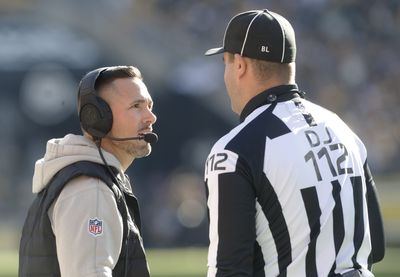 Former top referee thinks NFL messed up review of pass in Packers vs. Steelers