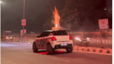 Photos: Miscreants burst firecrackers on roofs of cars in Gurgaon