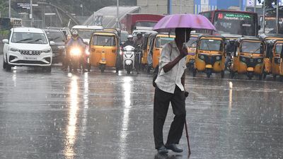 In Pictures | Wading through Chennai rains