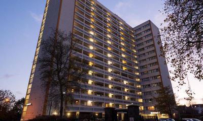 Bristol council evacuates hundreds of people from unsafe tower block