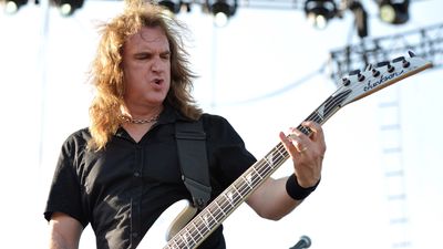 Ex-Megadeth bassist David Ellefson celebrated his birthday by seeing Metallica