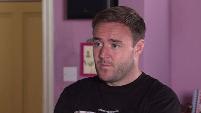 Coronation Street star Alan Halsall to exit soap after surgery