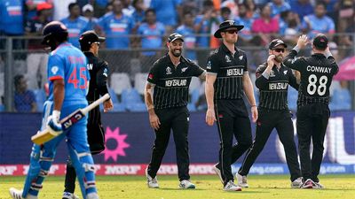 Watch: Kane Williamson's stunning catch to dismiss Rohit Sharma in World Cup semifinal